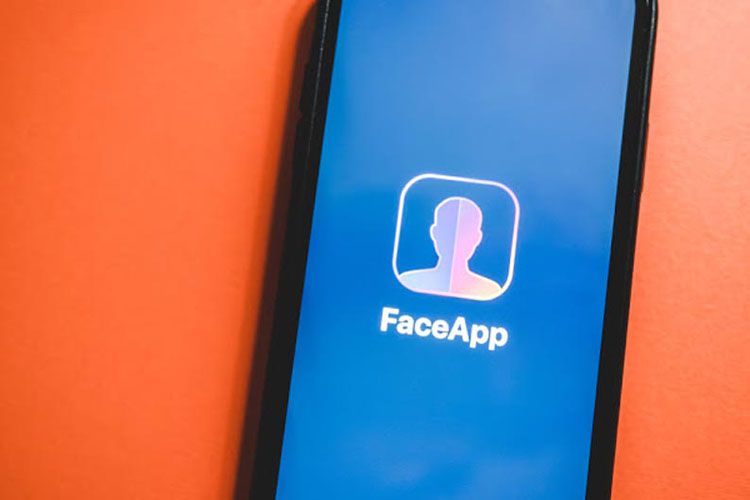 Американський сенатор закликає перевірити FaceApp щодо  загроз нацбезпеці