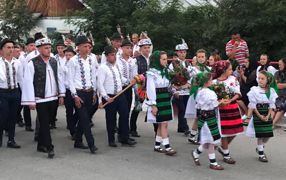 Нарешті родини з’єднають переходом