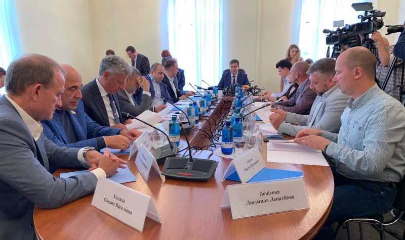 Обговорили проведення виїзного засідання на Донбасі