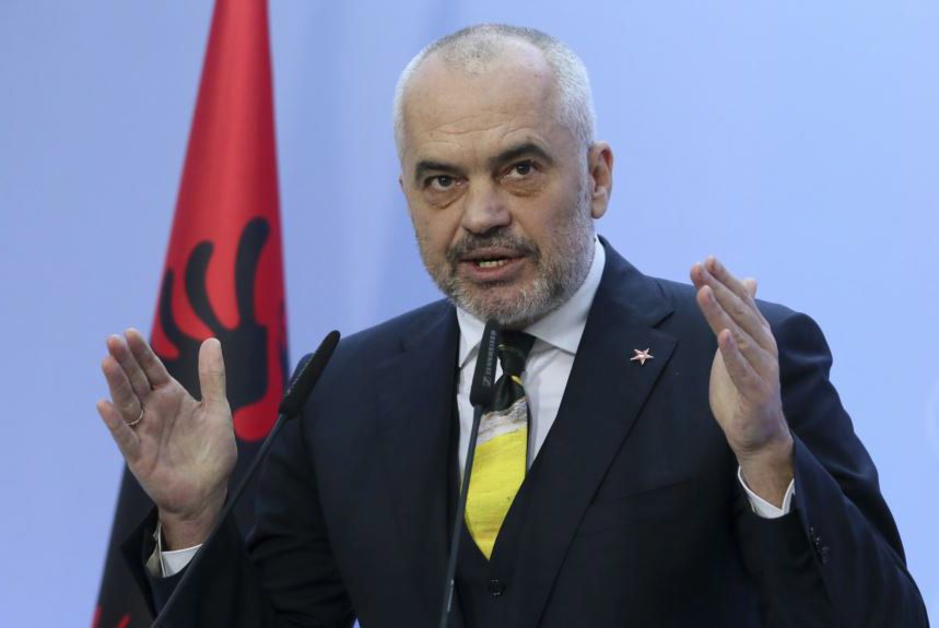 Прем’єр Албанії подасть в суд на екс-прем’єра Косово