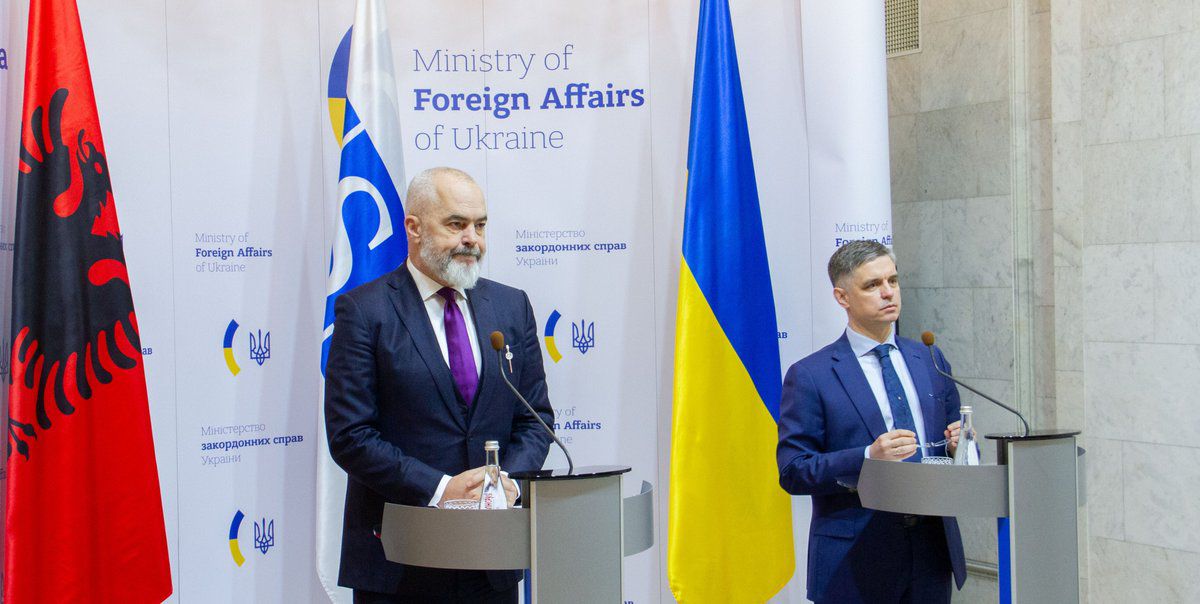 Голова ОБСЄ підтримує розширення ролі СММ на Донбасі