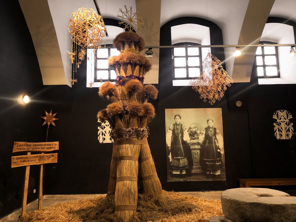До колекції Музею Івана Гончара додався дідух заввишки понад 4 метри 