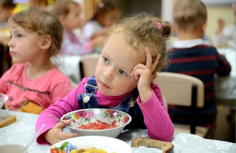 Чому школи та дитсадки Глибокої в зоні харчової небезпеки?