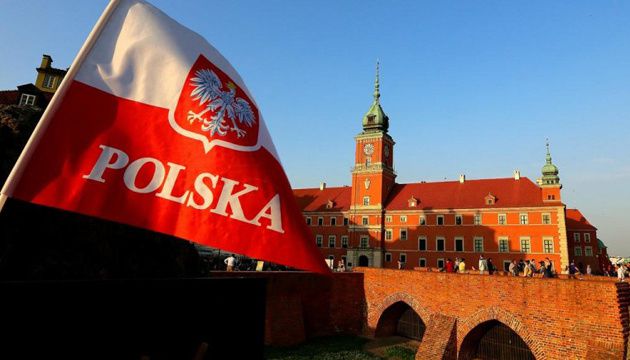 У Польщі триває президентська кампанія, але голосування під питанням