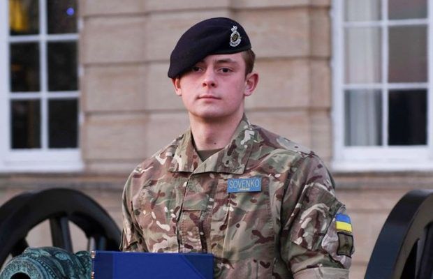 Антона Совенка визнали кращим випускником британської військової академії