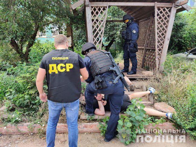 Днепропетровская область: В группу вымогателей входили депутат и полицейский