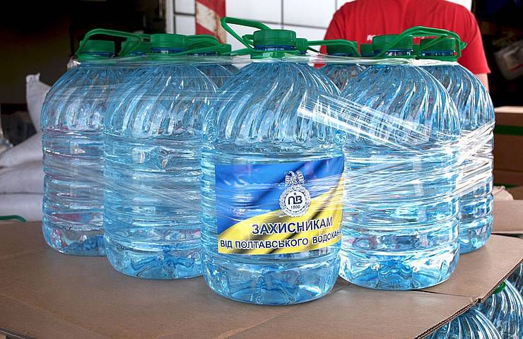 Питна вода — для добровольців від «Полтававодоканалу»