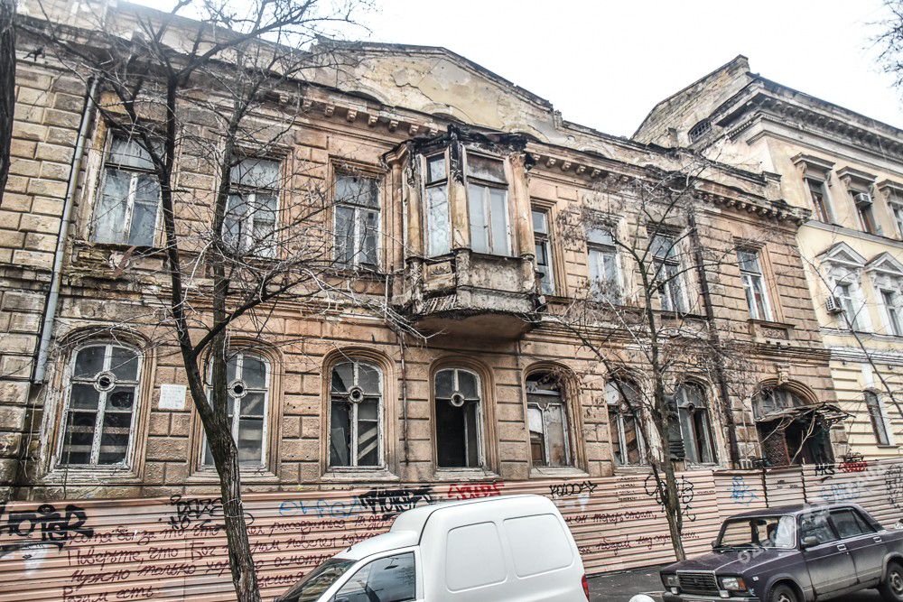В Одесі будинок Гоголя визнано аварійним
