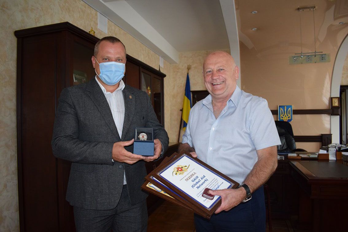Олександр Данильчук вручив нагороди до Всесвітнього дня благодійності