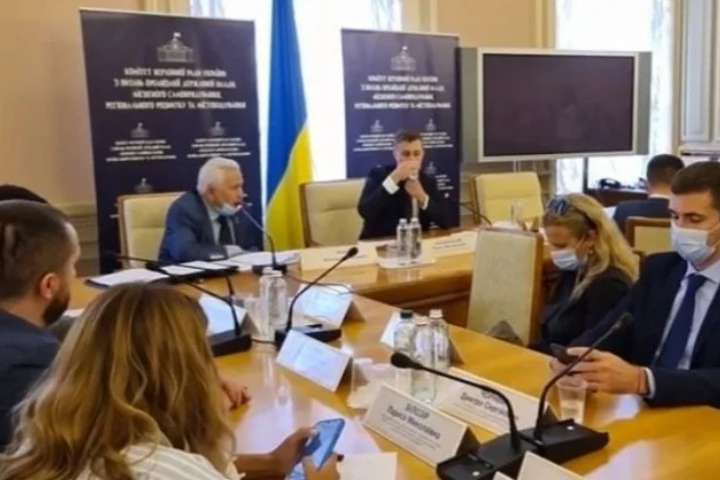 Фокін повинен піти з ТКГ Резонанс на заяви першого заступника глави української делегації в ТКГ Вітольда Фокіна