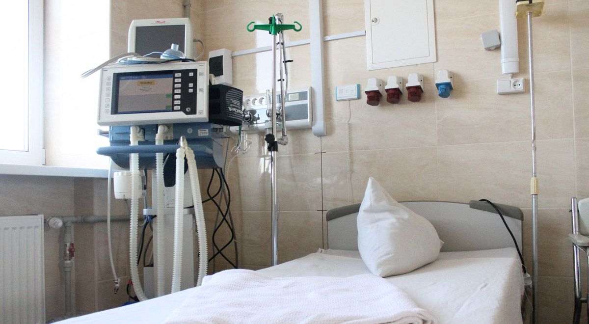 Хмельниччина: Створюють запас ліків і лікарняних ліжок