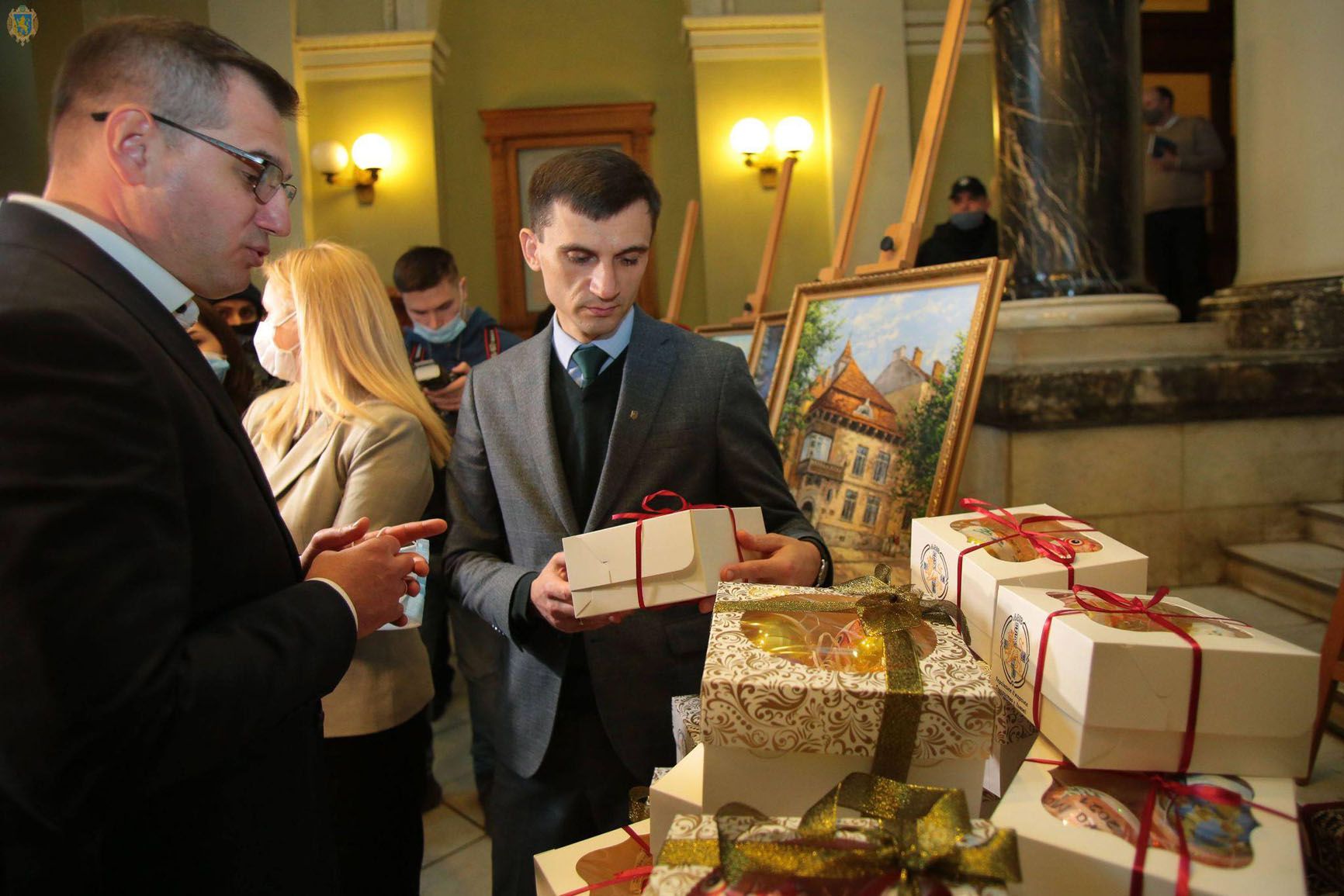 Львів: На виставці збирають кошти  для онкохворих дітей