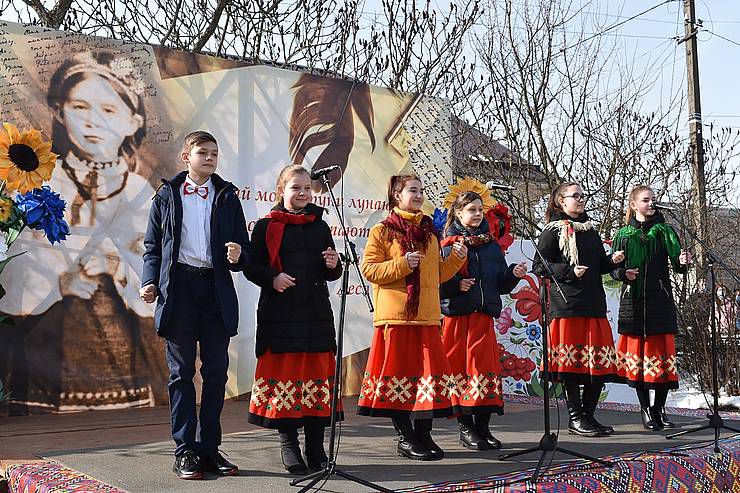 Врочисто відзначили 150-річчя з дня народження Лесі Українки
