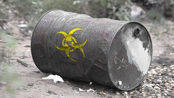 Майже 240 тонн небезпечної «хімії» отруюють життя селян