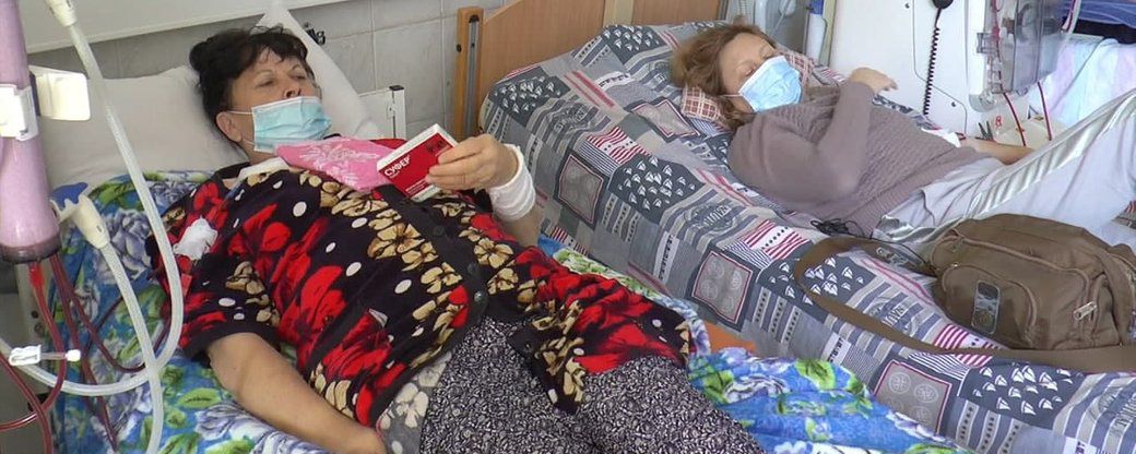 Миколаїв: Медпрепарати для Центру гемодіалізу та нефрології передали волонтери
