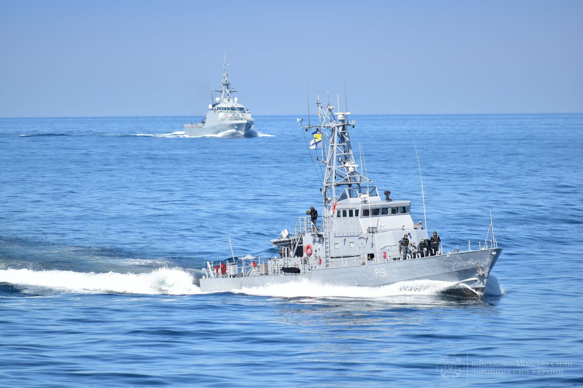 ВМС України та Великої Британії провели спільне тренування типу «PASSEX»
