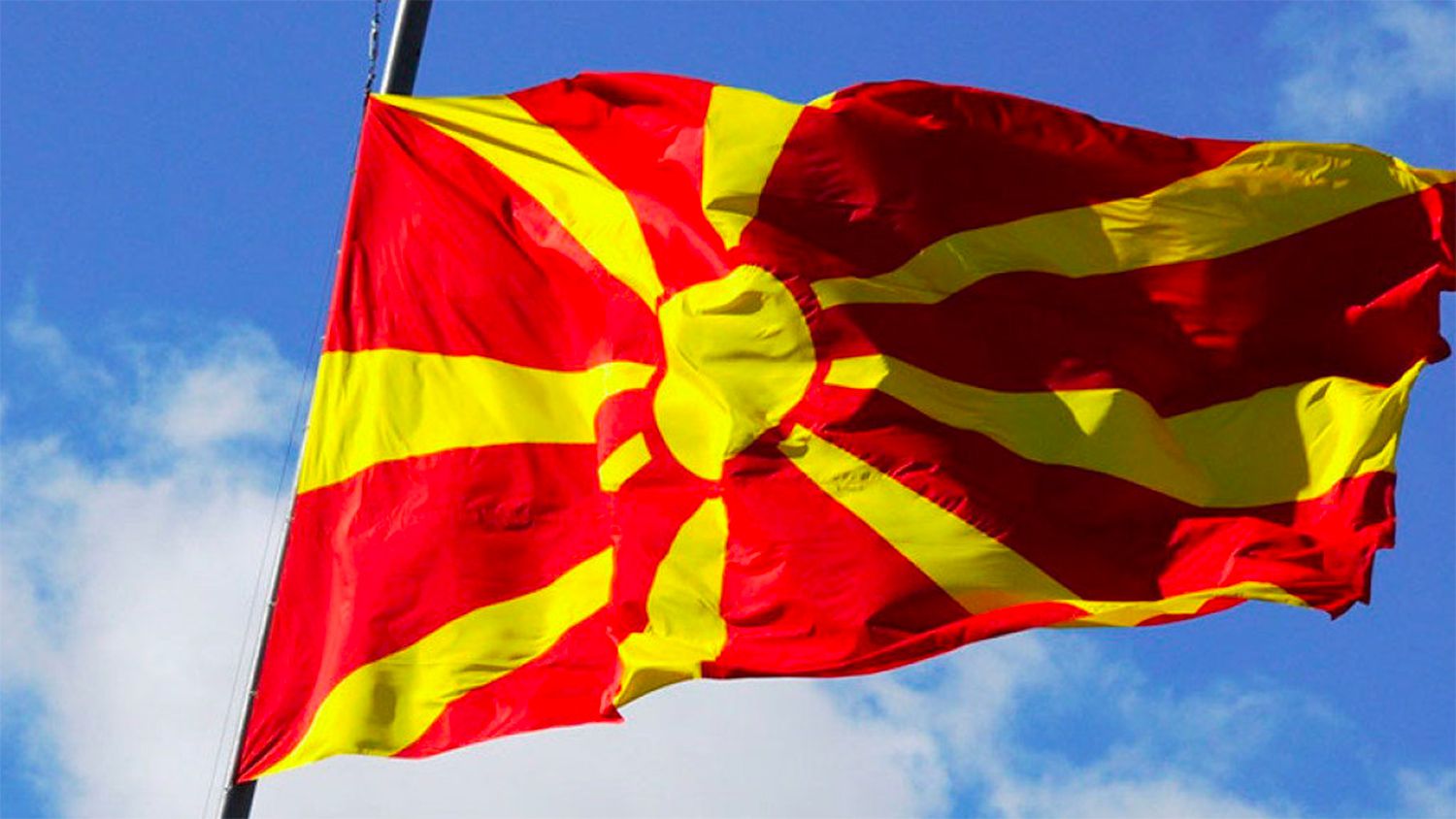 Опозиція почала перекривати рух транспорту в 10 містах Північної Македонії