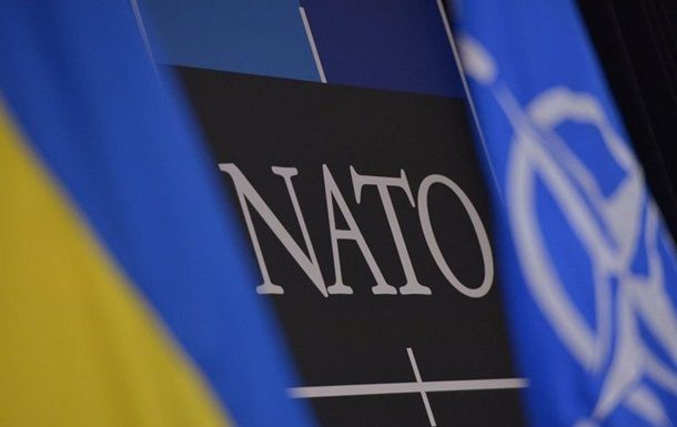 Ukraine wird Mitglied von Nordatlantikvertrags-Organisation durch Mitgliedschaftsaktionsplan