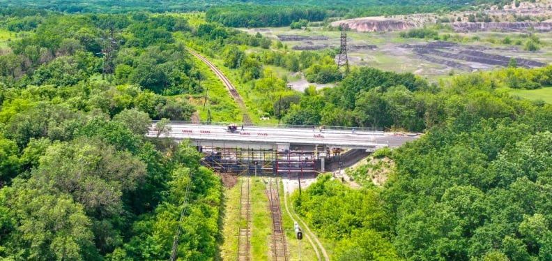Луганщина: Скоро мостами поїдуть автівки