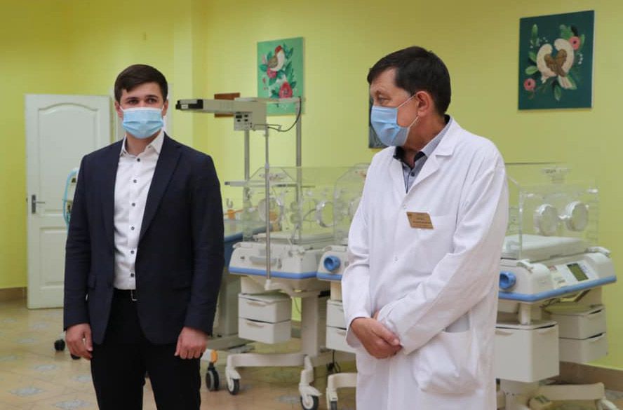 Львів: Дитячій лікарні допомогли отримати медтехніку та обладнання з Польщі