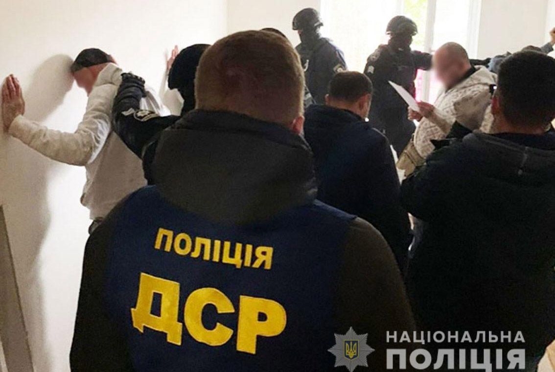Чернігівщина: Наркоторговці щомісяця мали прибуток 200 тисяч