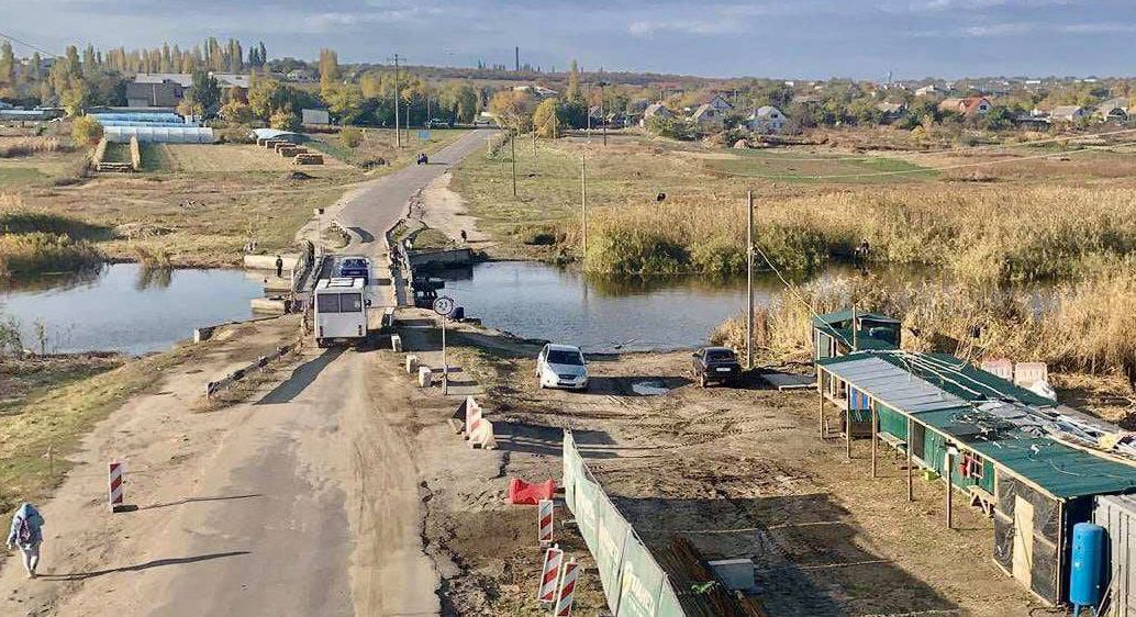 Николаевщина: Строится мост вместо понтонной переправы