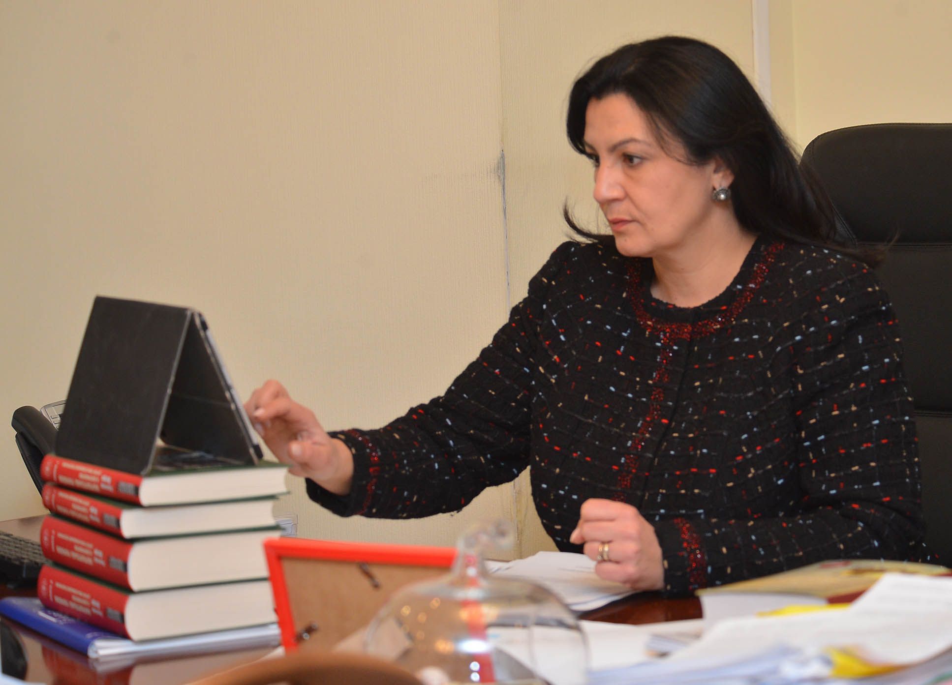 Іванна Климпуш-Цинцадзе під час засідання комітету