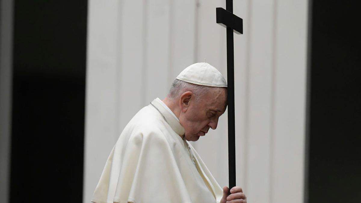 Папа Римський закликав  до молитви