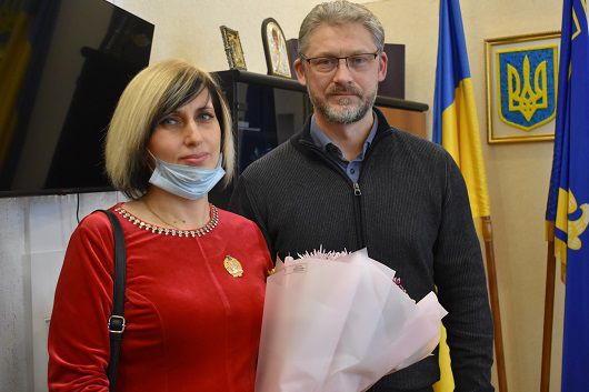 Луганщина: Почесну нагороду вручили матері сімох дітей