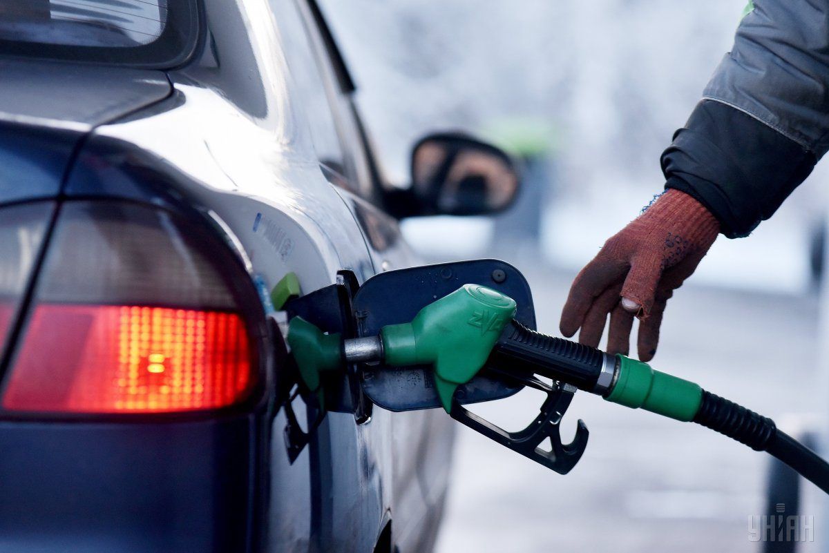 У Хорватії заморозили ціни на бензин
