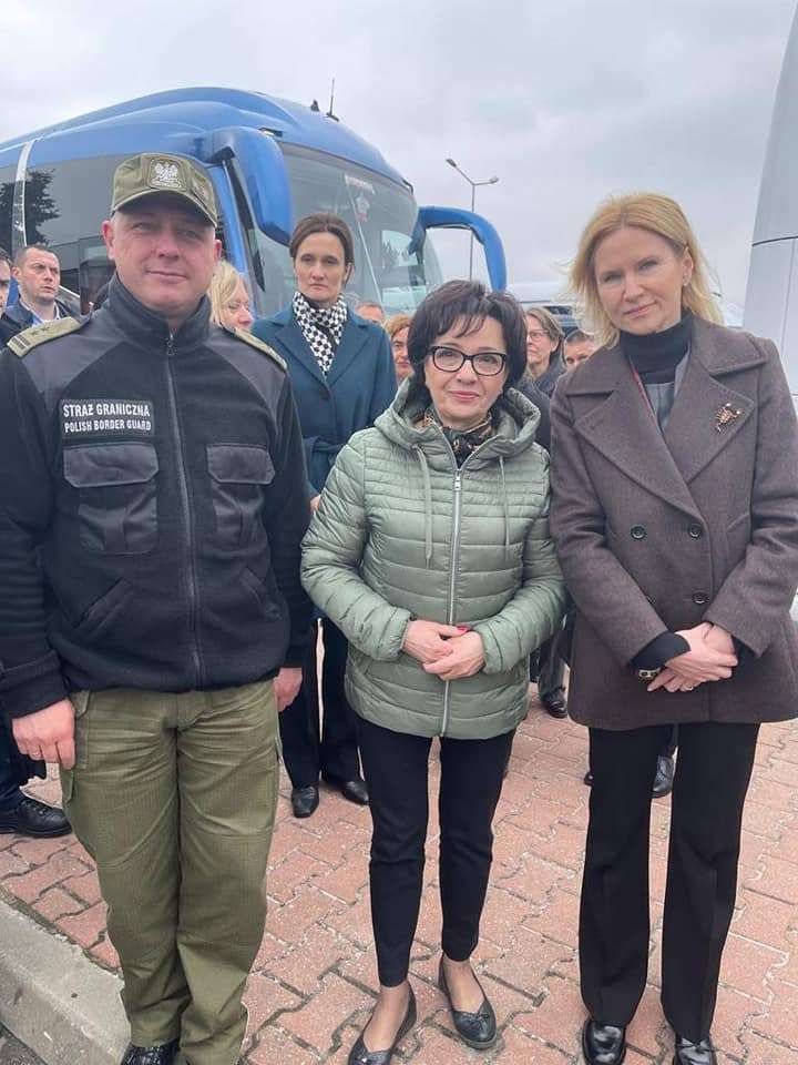 Олена Кондратюк: Саміт жінок-спікерок має дати відповіді на питання, які заходи допомоги українцям вживаються в різних країнах Євросоюзу та що ще необхідно зробити 