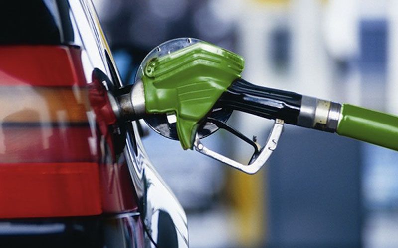 Уряд обіцяє ліквідувати дефіцит пального, але його вартість трохи зросте