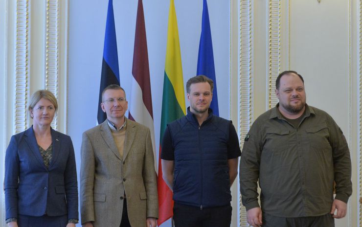  Глави МЗС Литви, Латвії та Естонії приїхали, щоб продемонструвати солідарність та обговорити подальшу підтримку