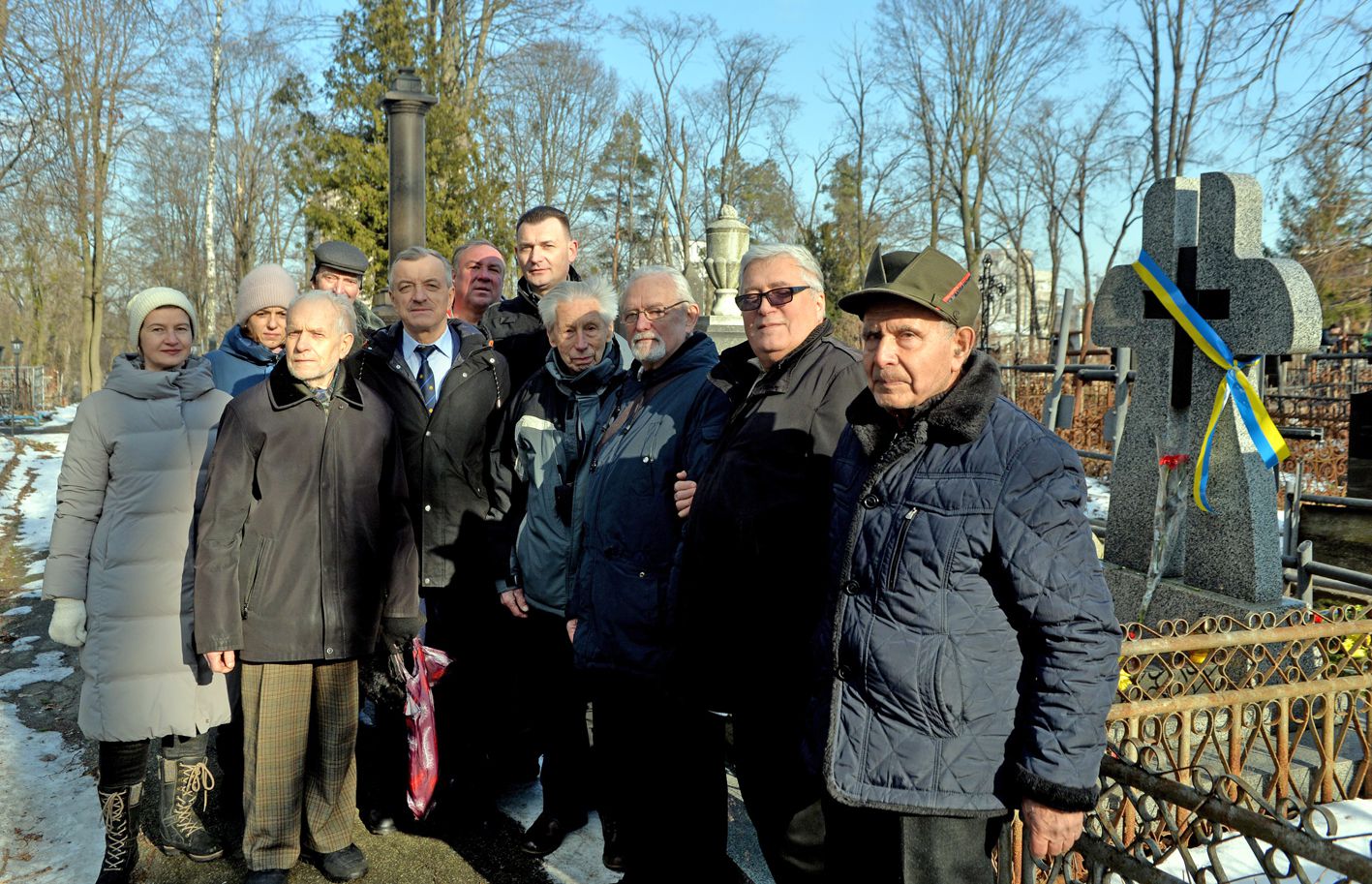 Громадськість вшанувала пам’ять Героїв Крут на Лук’янівському цвинтарі в Києві