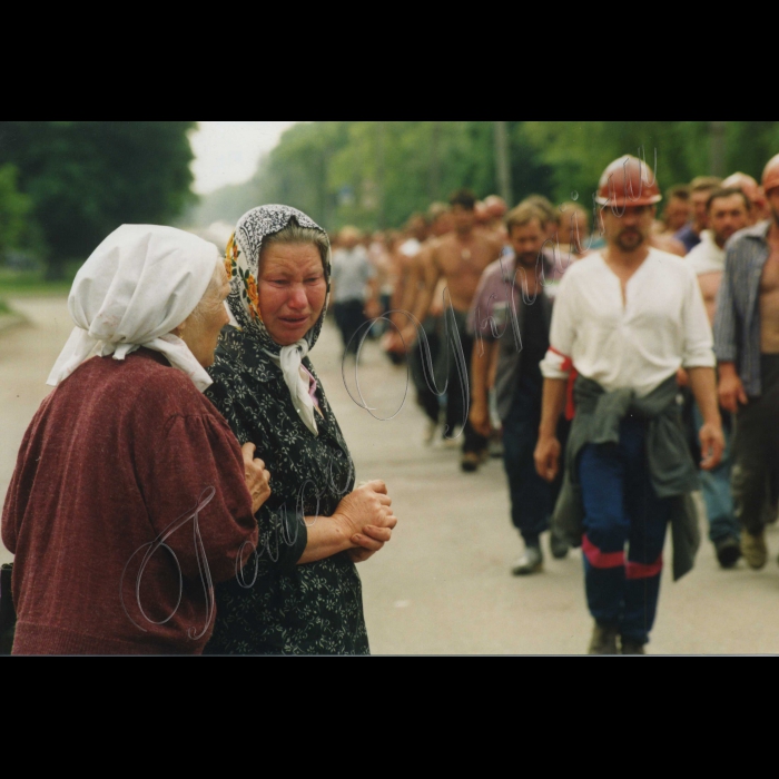 09.06.1998.
Піший похід шахтарів на Київ.