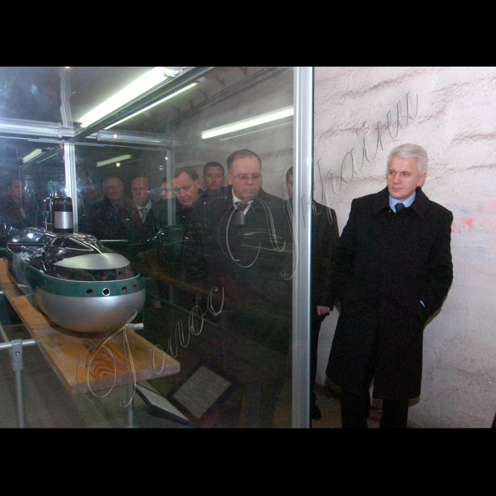 26 листопада 2009 перебування Голови ВР України Володимира Литвина у Криму. В. Литвин відвідав музей колишнього ремонтного заводу підводних човнів у Балаклаві.