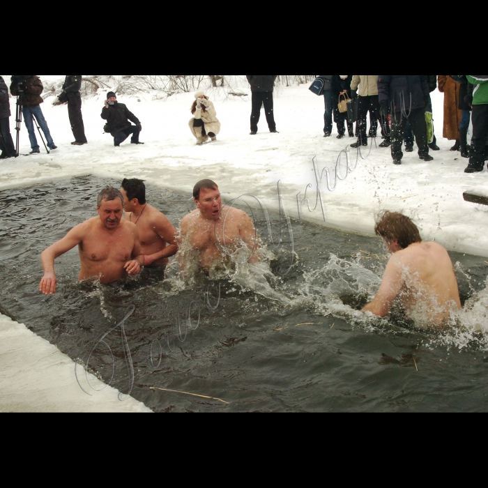 19 січня 2010 на території козацького селища «Мамаєва Слобода» в м. Києві відбулося свято Водохреща.