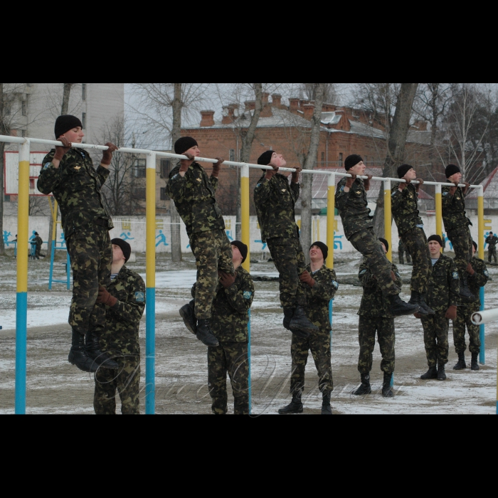 17 лютого 2009 виїзд представників ЗМІ до розташування 95-ї окремої аеромобільної бригади армійського корпусу (м. Житомир). Ознайомлення з організацією бойової підготовки десантних підрозділів (зокрема на повітряно-десантному комплексі, вогнева підготовка).