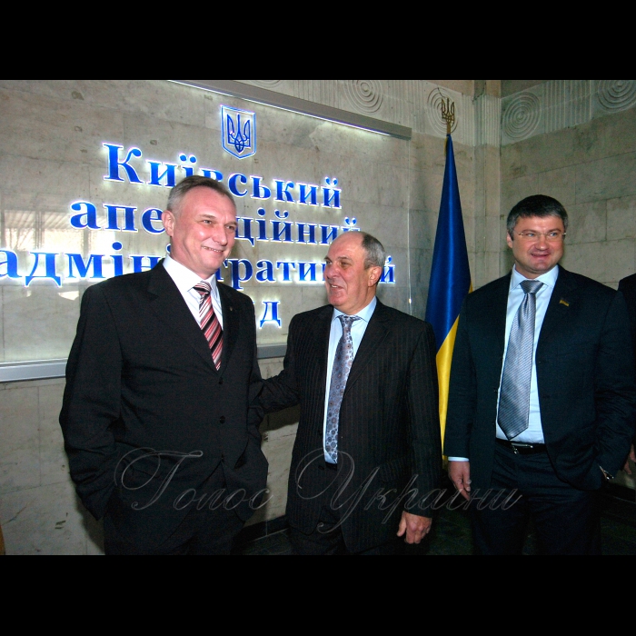 3 квітня 2009 відкриття нового приміщення Київського апеляційного адміністративного суду.