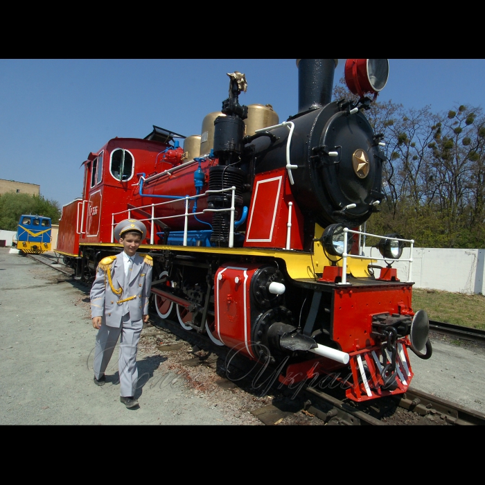 6 травня 2009 розпочала літню навчально-виробничу практику та поїзну роботу Київська дитяча залізниця.
