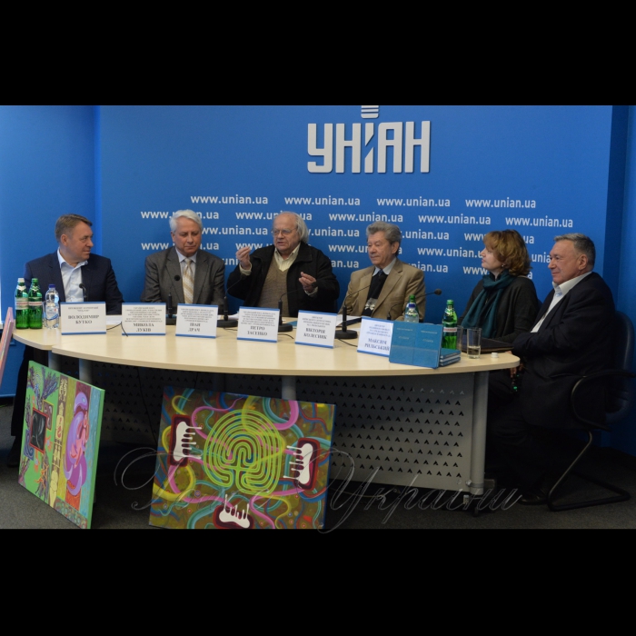 11 квітня 2017 прес-конференція в УНІАН з нагоди презентації Всеукраїнського поетичного вернісажу 