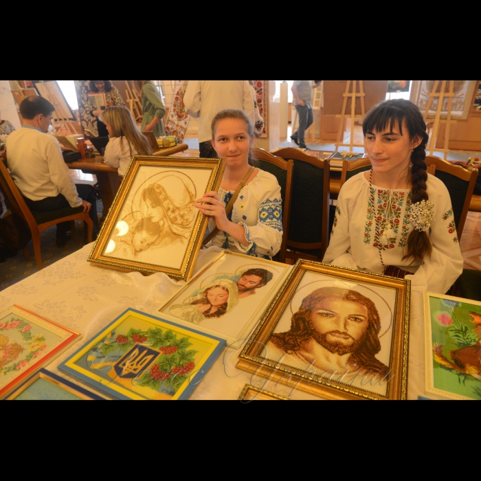 23 травня 2017 у ВР Всеукраїнська експозиція художньо-прикладного мистецтва та декоративних виробів, виготовлених молодими людьми з інвалідністю, за ініціативи Всеукраїнської громадської організації інвалідів 
