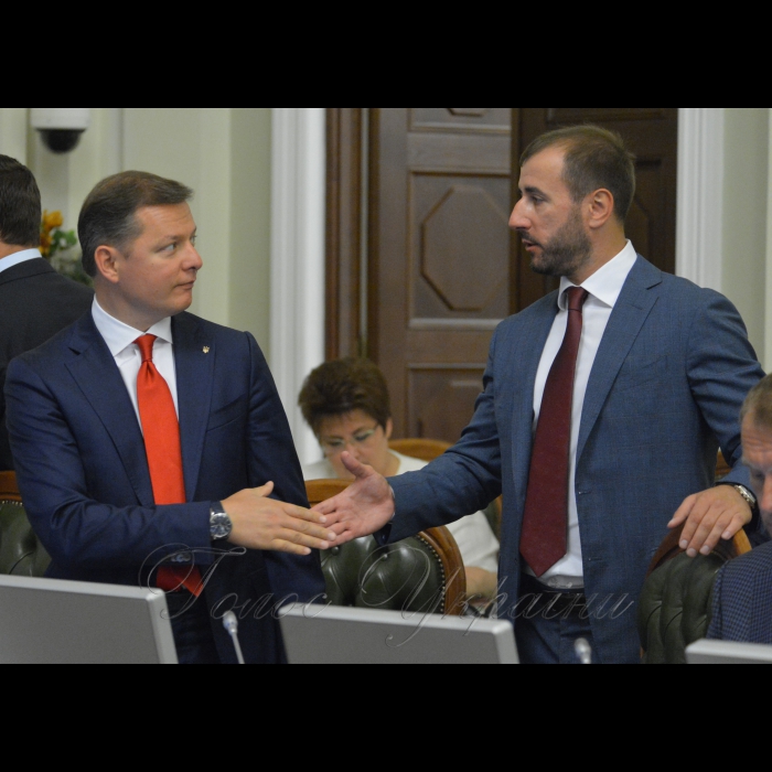 10 липня 2017 засідання погоджувальної ради у ВР.
Олег Ляшко, Сергій Рибалка (РП).