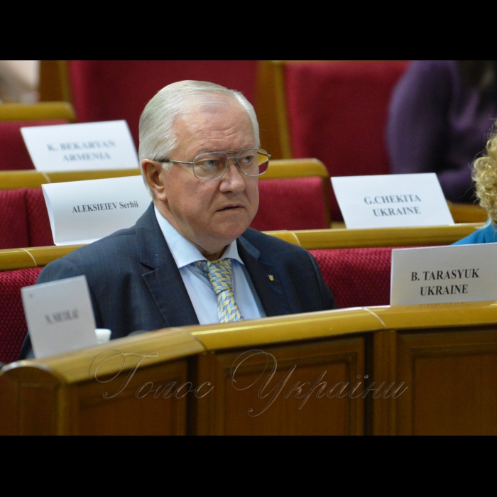 У Верховній Раді проходить пленарне засідання VI сесії Парламентської асамблеї ЄВРОНЕСТ. Борис Тарасюк 