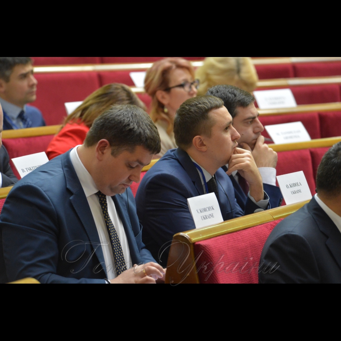 У Верховній Раді проходить пленарне засідання VI сесії Парламентської асамблеї ЄВРОНЕСТ. Корчик, Кодола