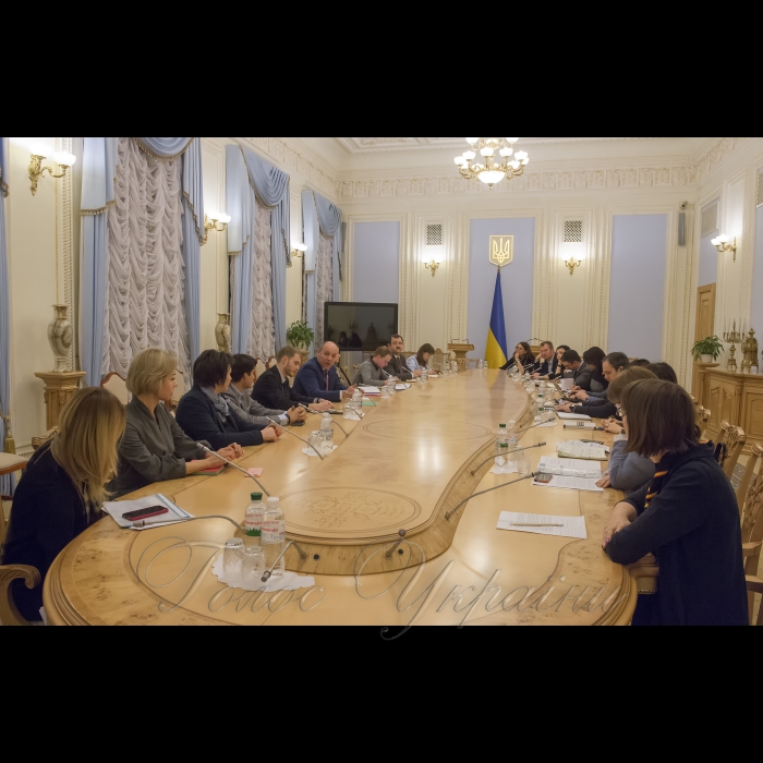 14 лютого 2018 Голова Верховної Ради України Андрій Парубій провів зустріч з громадськими експертами щодо пріоритетів порядку денного на восьму сесію Верховної Ради восьмого скликання.