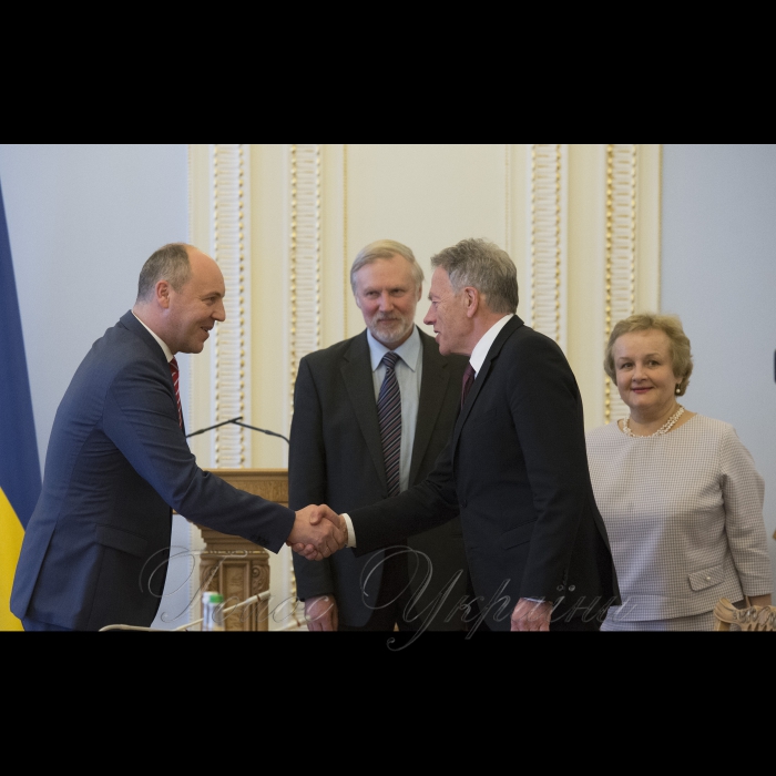 6 квітня 2018 зустріч Голови Верховної Ради України Андрія Парубія з делегацією Комітету Європейського Парламенту у закордонних справах.