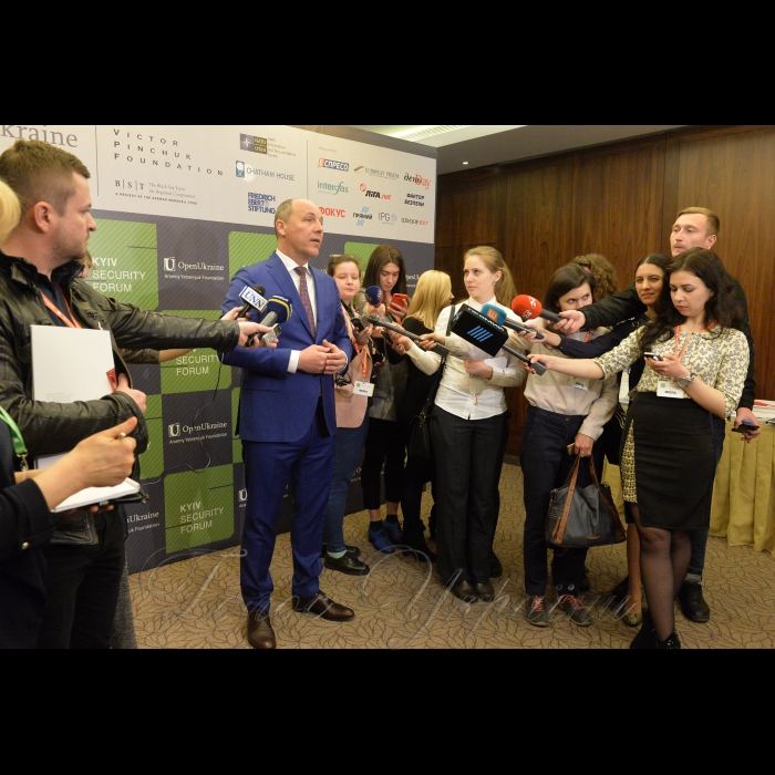 12 квітня 2018 Голова Верховної Ради України Андрій Парубій взяв участь в 11-му Київському Безпековому Форумі.