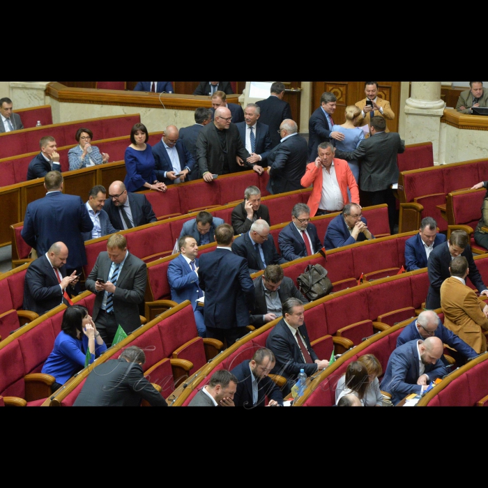 17 квітня 2018 сесія Верховної Ради України. Зварич, Пинзеник, Кучер, Гринів.