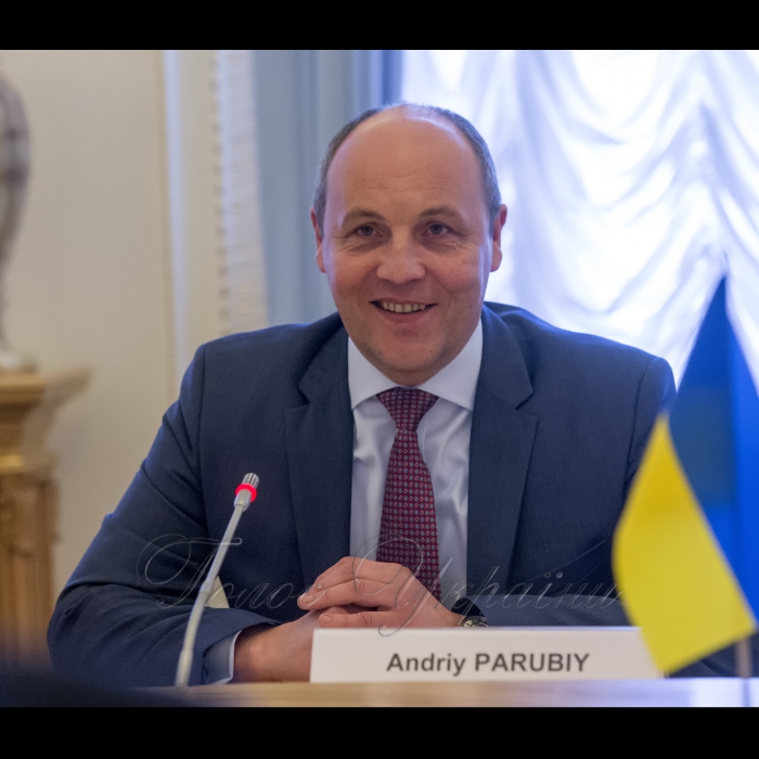 20 квітня 2018 зустріч Голови Верховної Ради України Андрія Парубія з Директором Євразійського центру ім. Діну Патрісіу Атлантичної ради Джоном Хербстом.